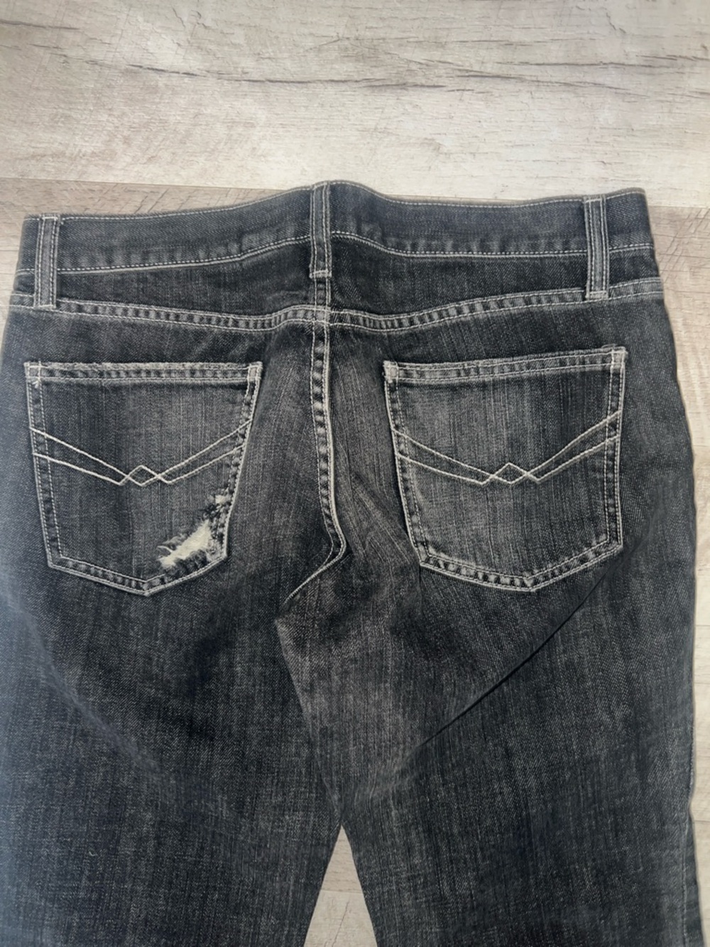 GAP Women's Straight-Leg Skinny Jeans in Washed Black - Picture 5 of 5